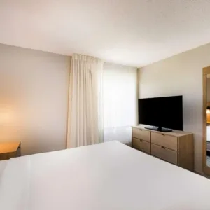 أثاث مشروع فندق Sonesta Simply Suites Hotel أثاث غرف نوم فندق 5 نجوم خشبي
