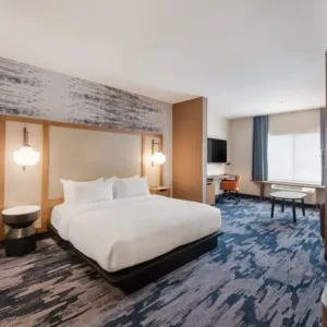 Fairfield Inn by Marriott 2025, juegos de dormitorio de nuevo diseño, muebles de madera tamaño King Queen, muebles elegantes para cama de Hotel